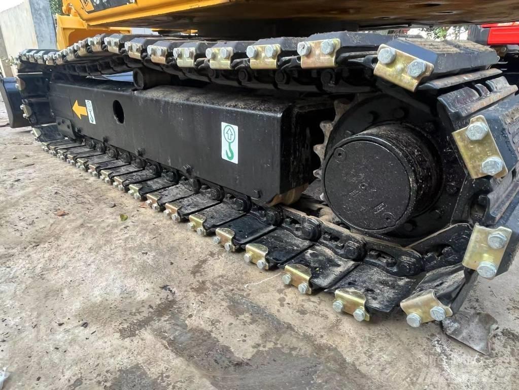 JCB 8052 ZTS Bageri guseničari