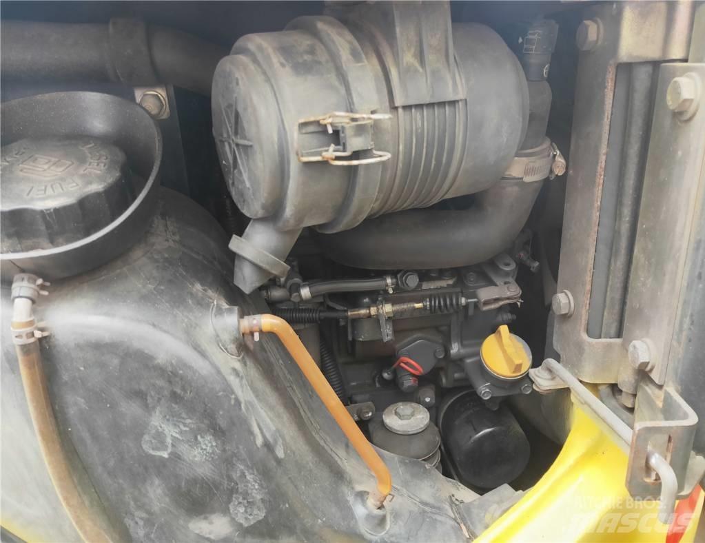 Komatsu PC18 Bageri guseničari