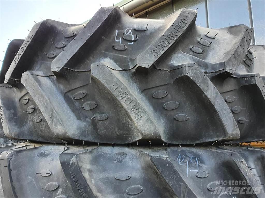BKT 320/85R20 x2 Gume, točkovi i felne
