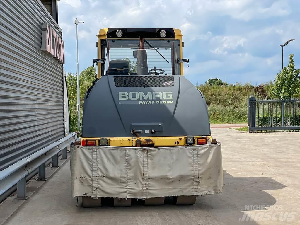 Bomag BW 24 RH Gumeni valjci na točkovima