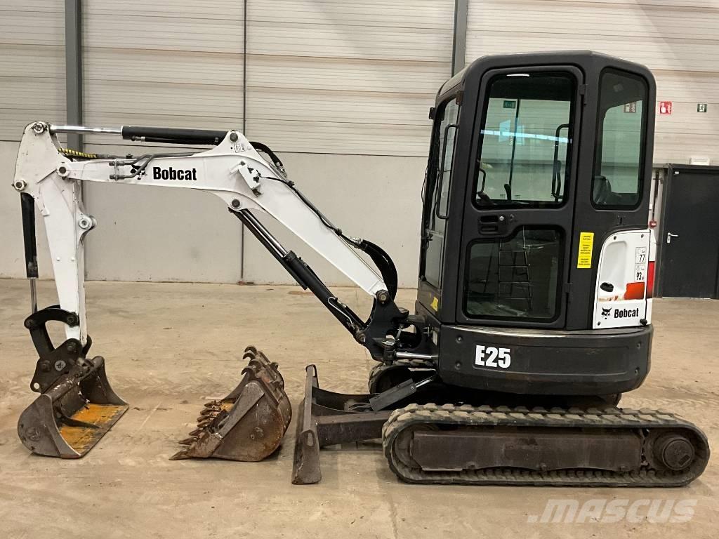 Bobcat E 25 Mini bageri < 7t