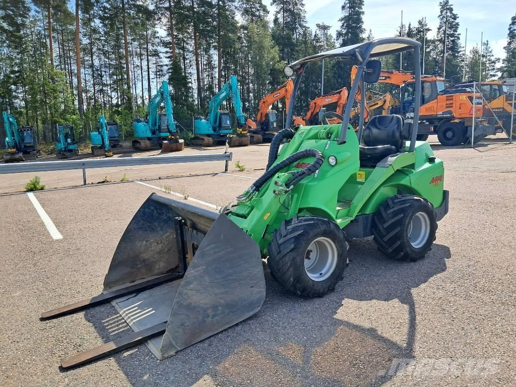 Avant 630 Višenamenski utovarivači
