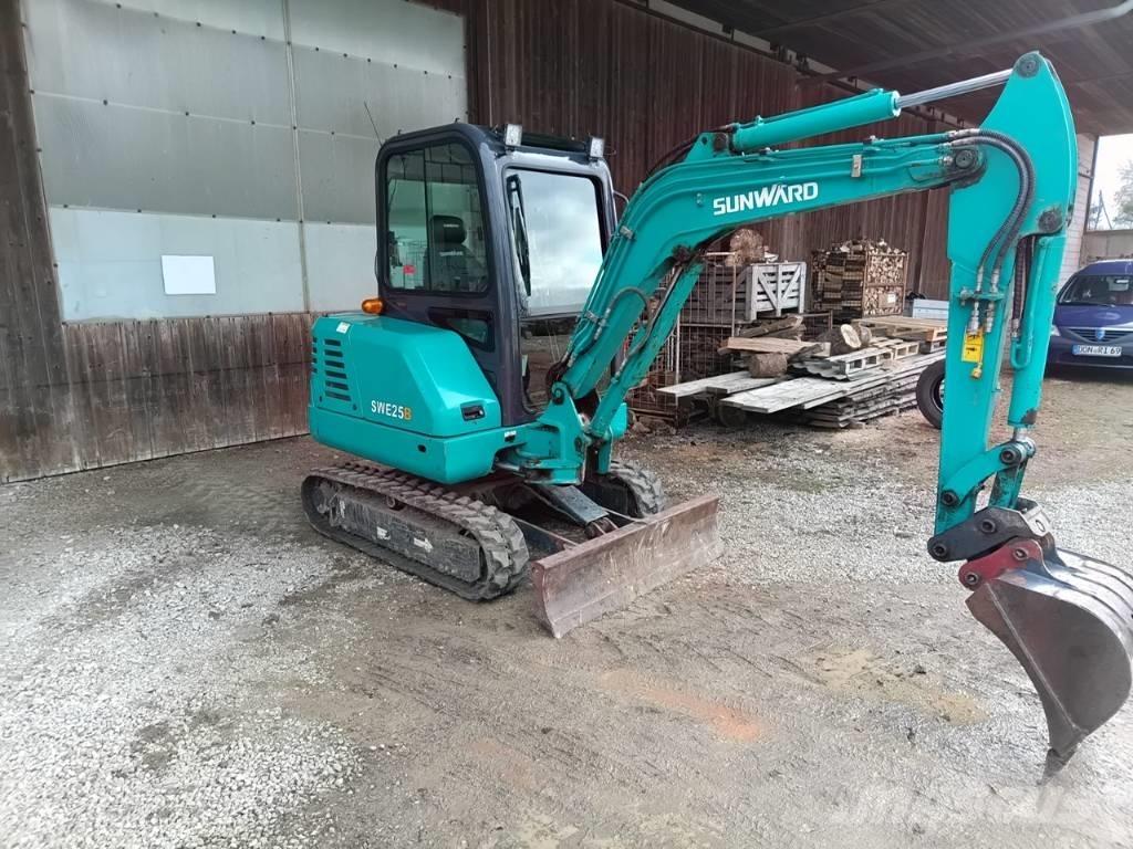 Sunward SWE 25 B Mini bageri < 7t