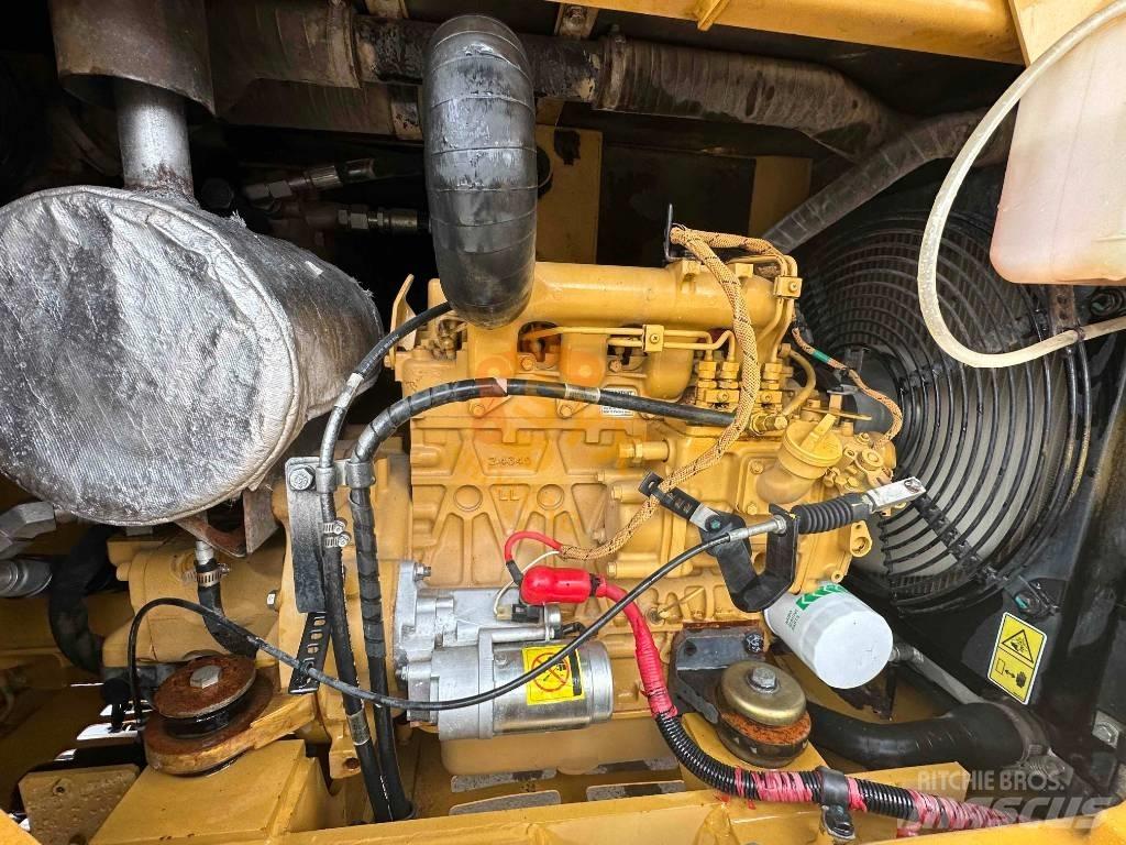 CAT 305.5E2 Bageri guseničari
