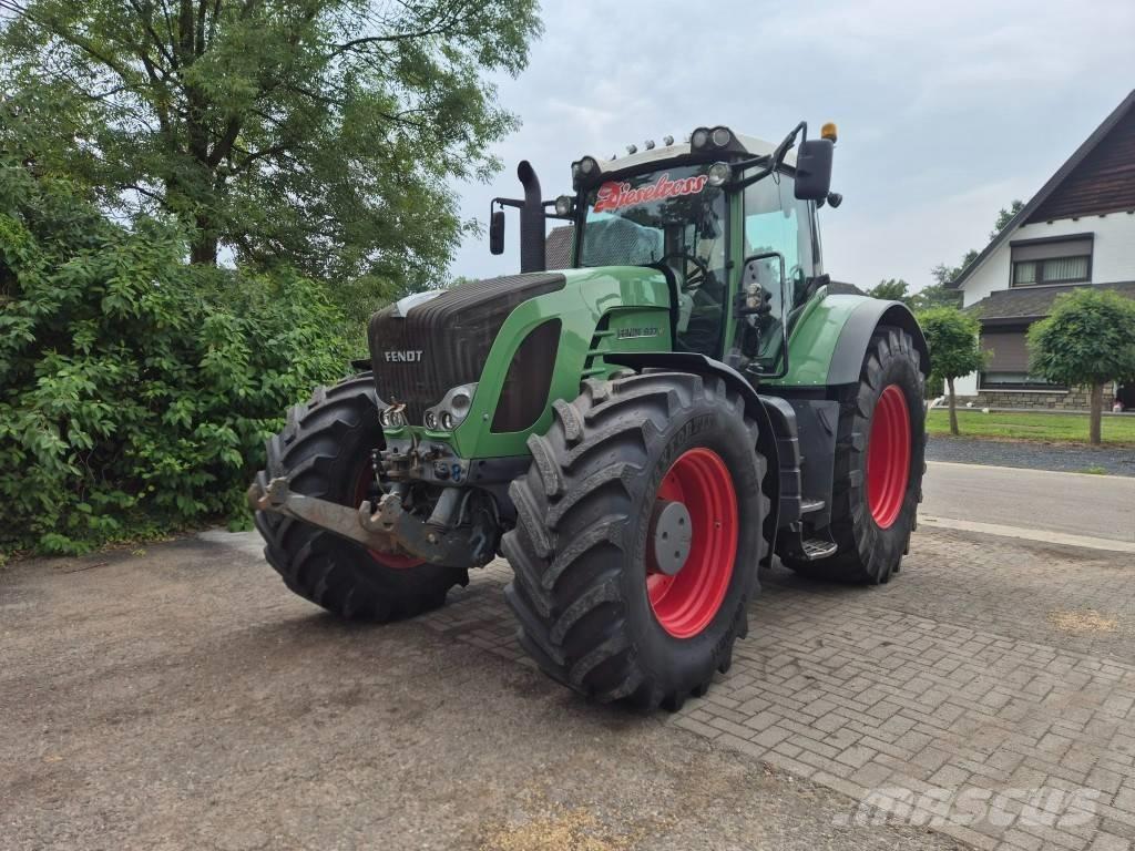Fendt 927 Vario Traktori