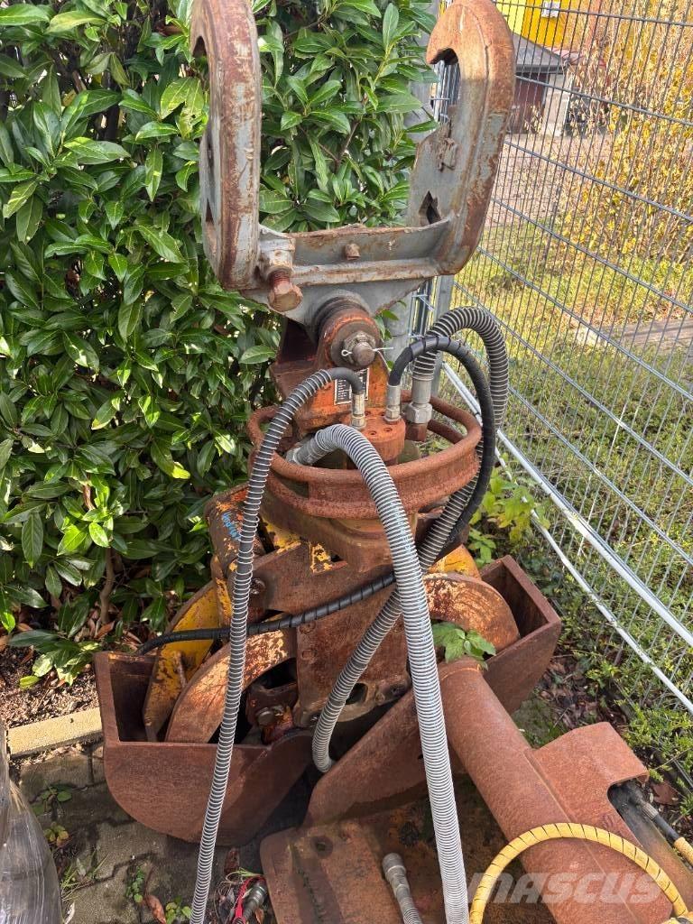 Atlas 1604 ZW Ostalo za građevinarstvo