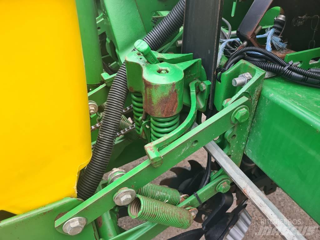 John Deere 1770 Sadilice