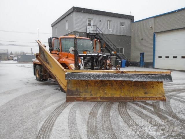 International 7400 Snežne daske i plugovi