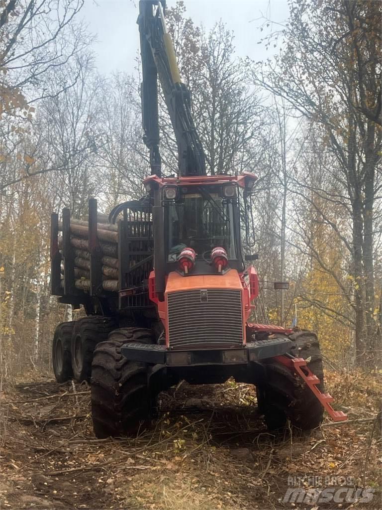 Valmet 840.4 Forvarderi