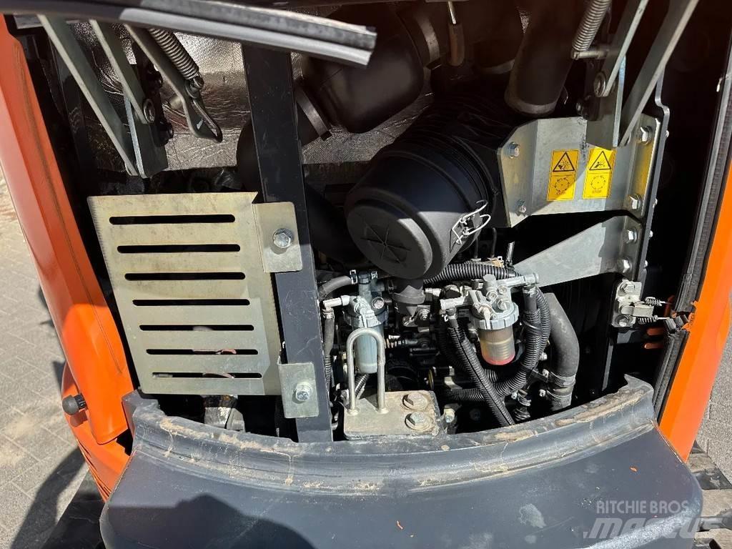 Hitachi ZX26U-6CR Mini bageri < 7t