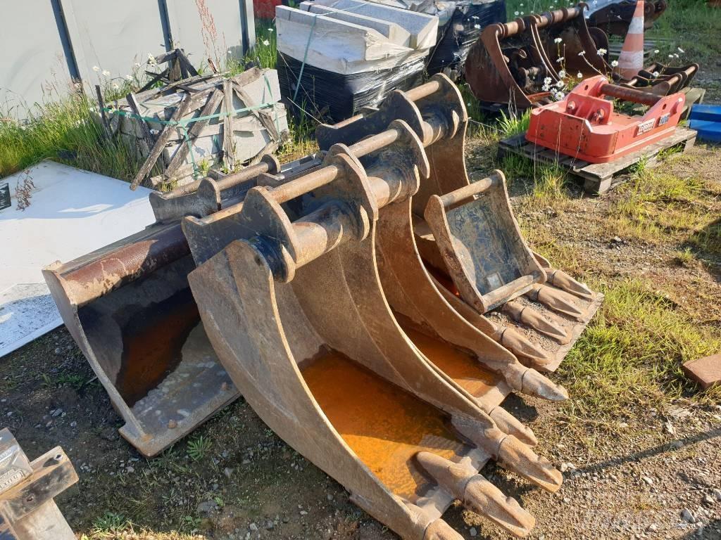 Komatsu PW118MR-11 Bageri točkaši