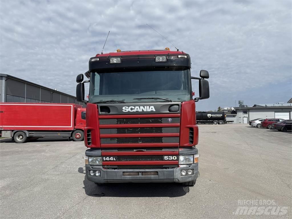 Scania R144 6X2 Rol kiper kamioni sa kukom za podizanje tereta