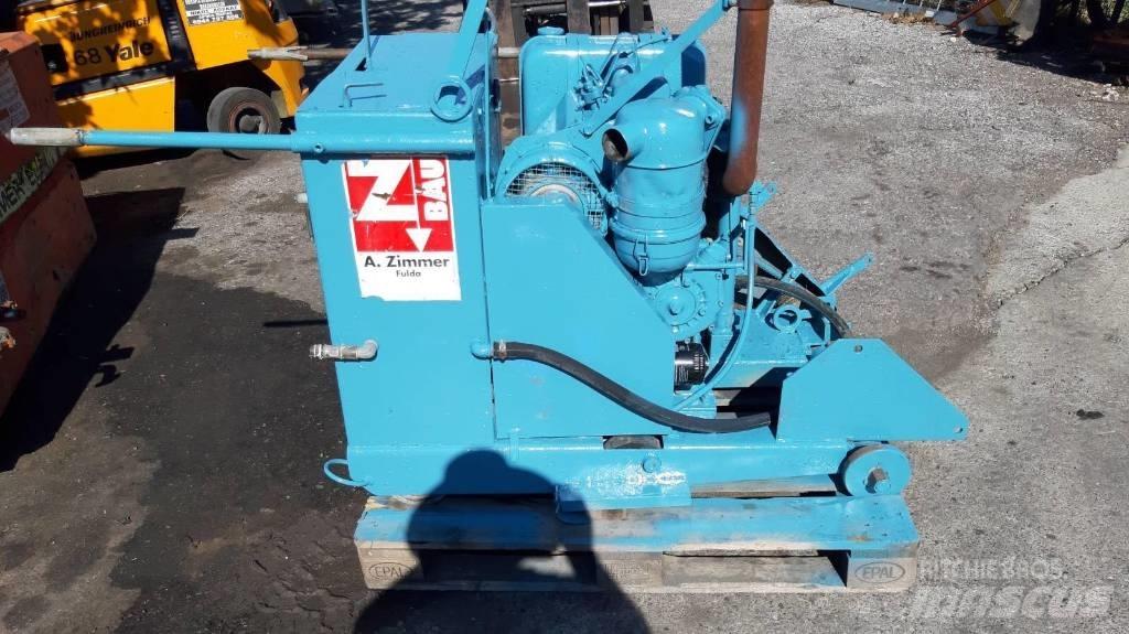 Hanix 32 HP Ostalo za građevinarstvo