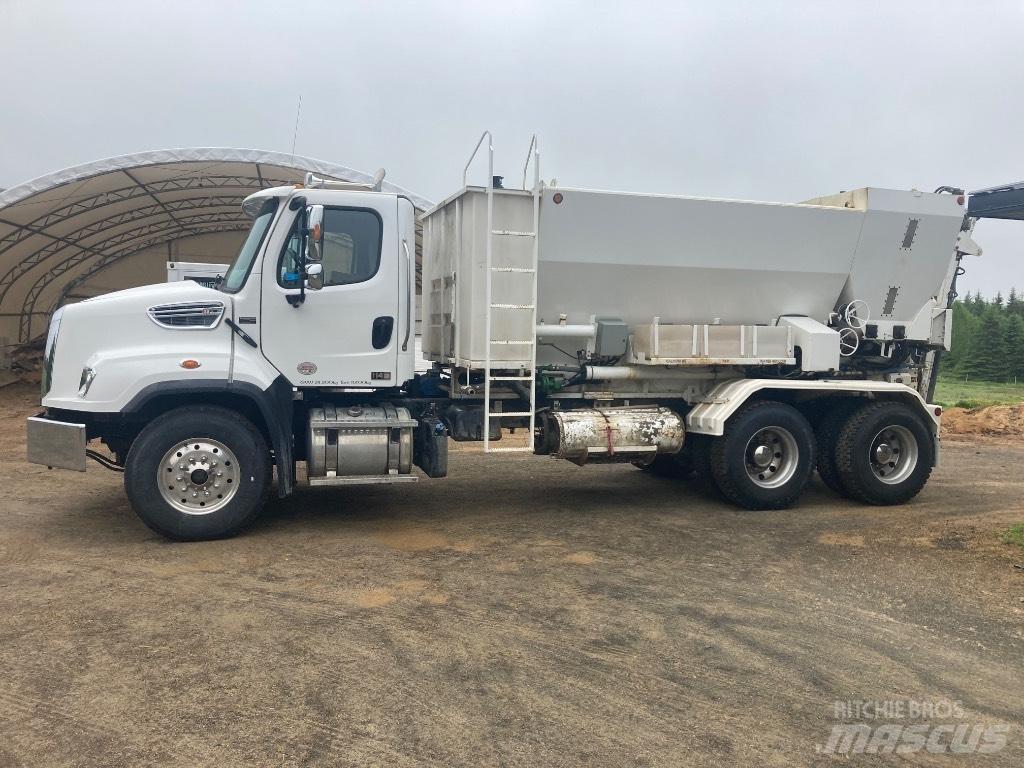 Freightliner SD 114 Kamioni mešalice za beton