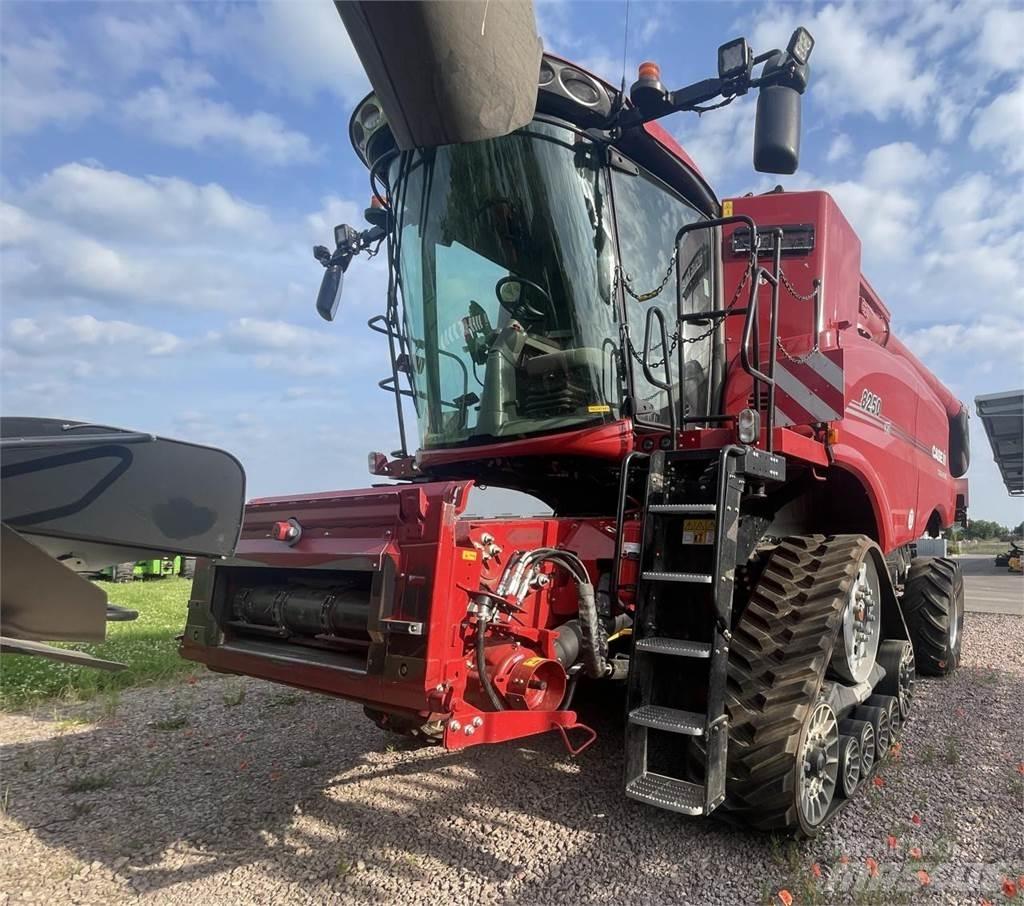 Case IH 8250 ASF Kombajni