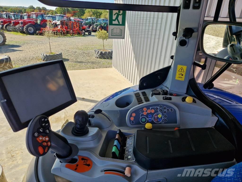 New Holland T 7.235 Traktori