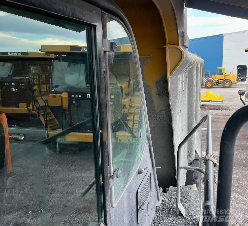 CAT 775 G Kruti damperi