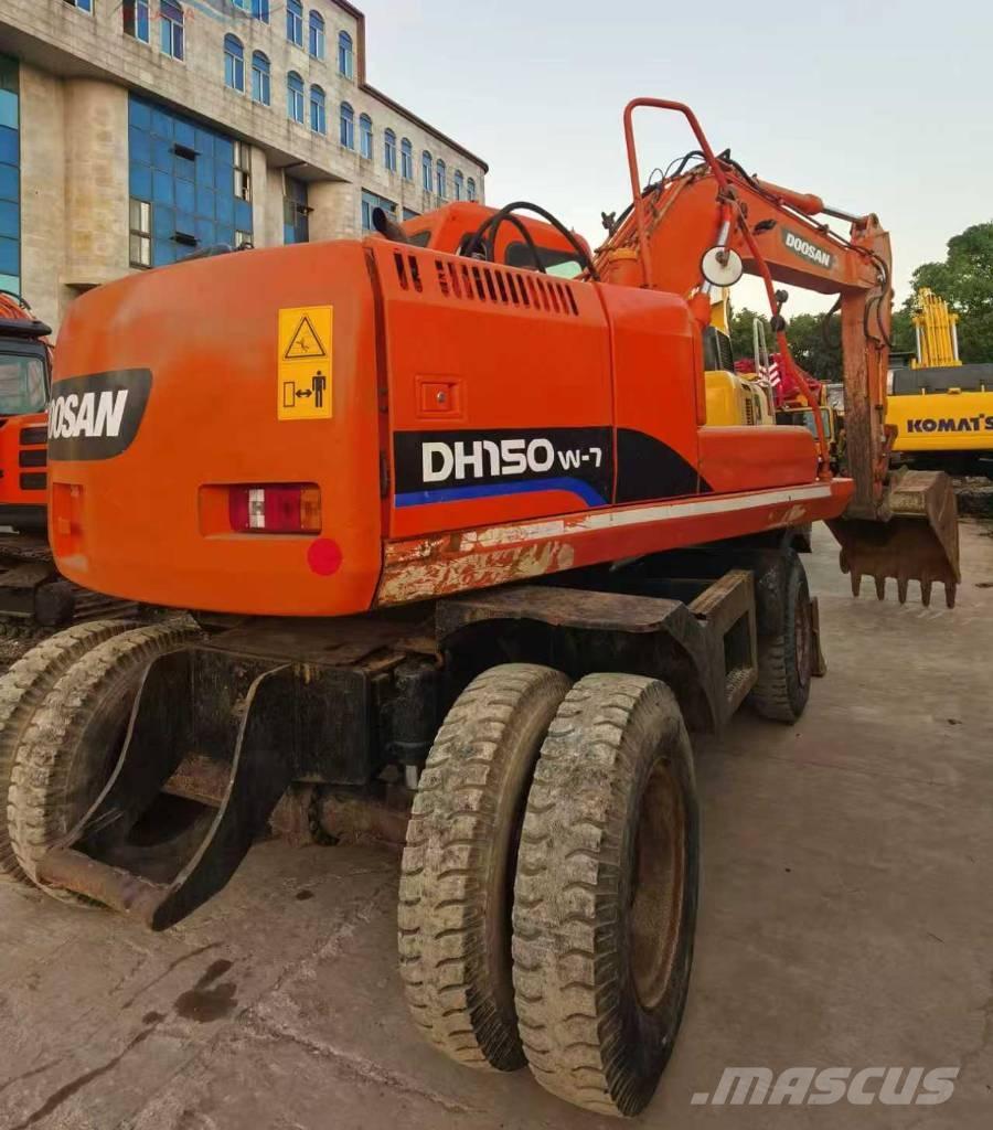 Doosan DH 150 W-7 Bageri točkaši