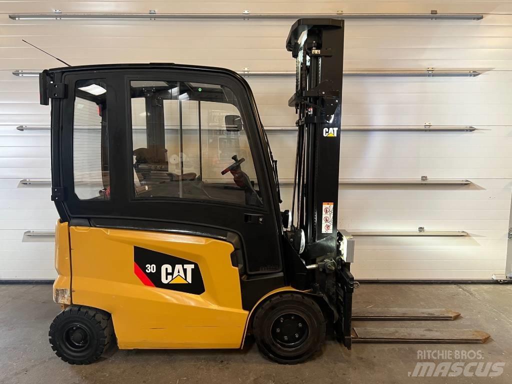 CAT EP30CN Električni viljuškari