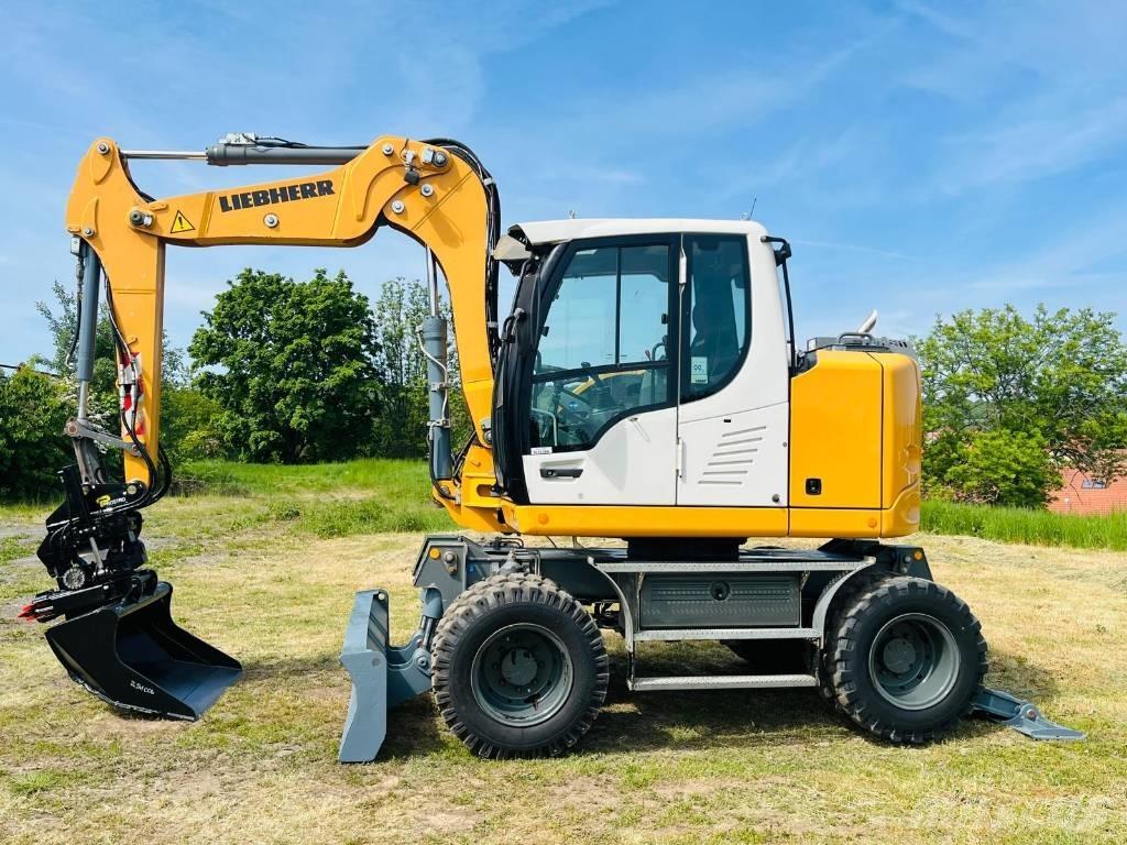 Liebherr A 910 Comp Bageri točkaši