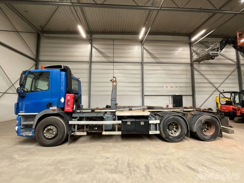 DAF CF 85.360 Rol kiper kamioni sa kukom za podizanje tereta