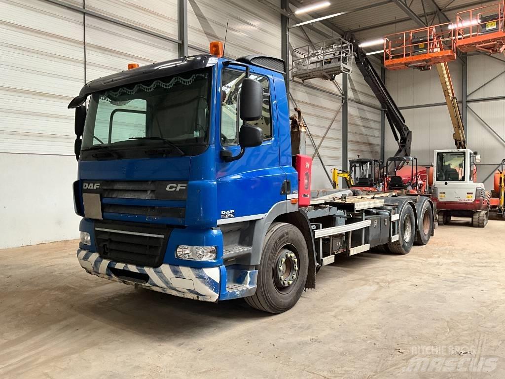 DAF CF 85.360 Rol kiper kamioni sa kukom za podizanje tereta