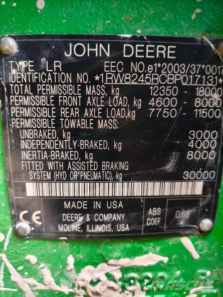 John Deere 8245 R Traktori