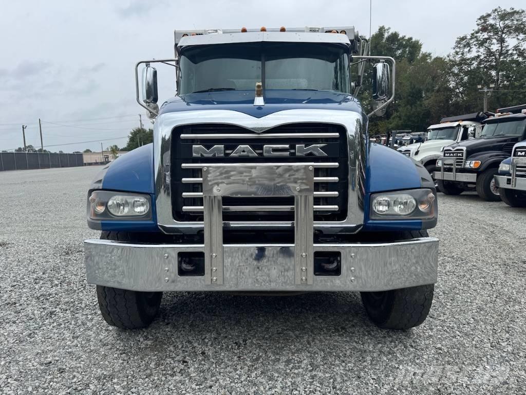 Mack Granite 64FR Kiperi kamioni