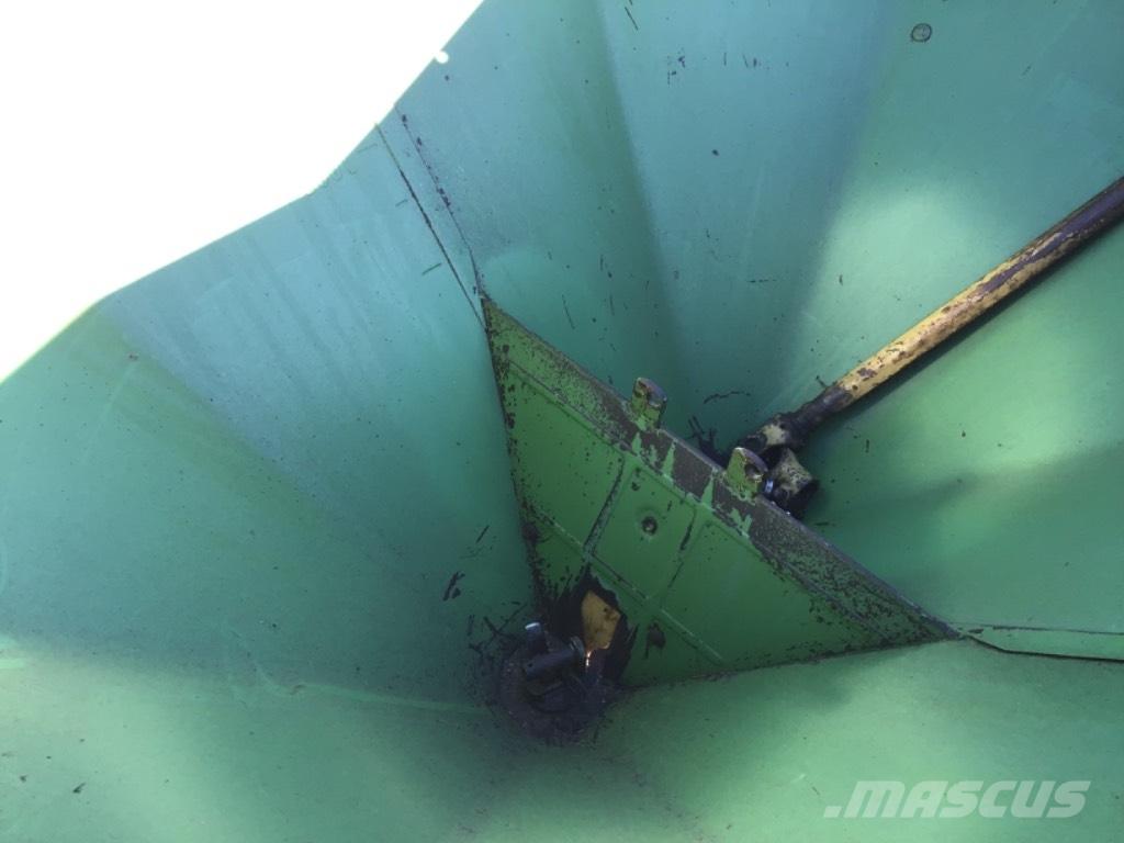 Amazone ZA-E1002 Rasturači mineralnog đubriva