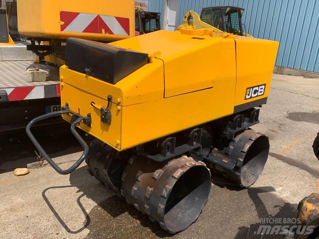 JCB VM 1500 Valjci sa duplim bubnjem