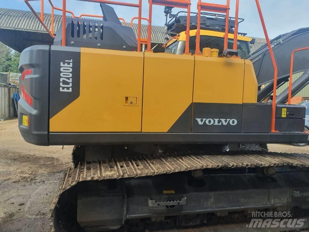 Volvo EC 200EL Bageri guseničari