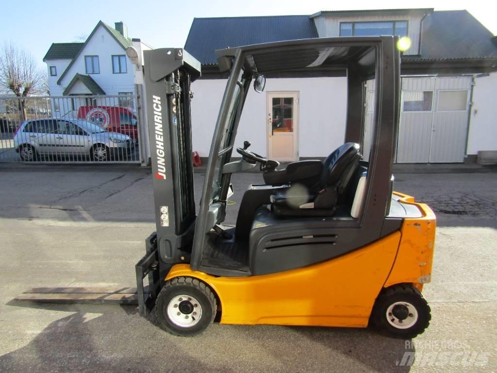 Jungheinrich EFG 320 Električni viljuškari