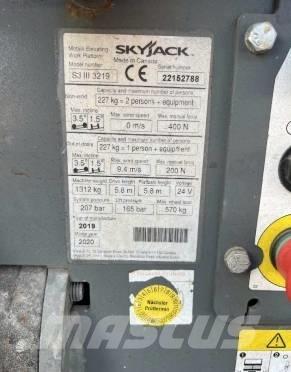 SkyJack SJ III 3219 Makazaste platforme