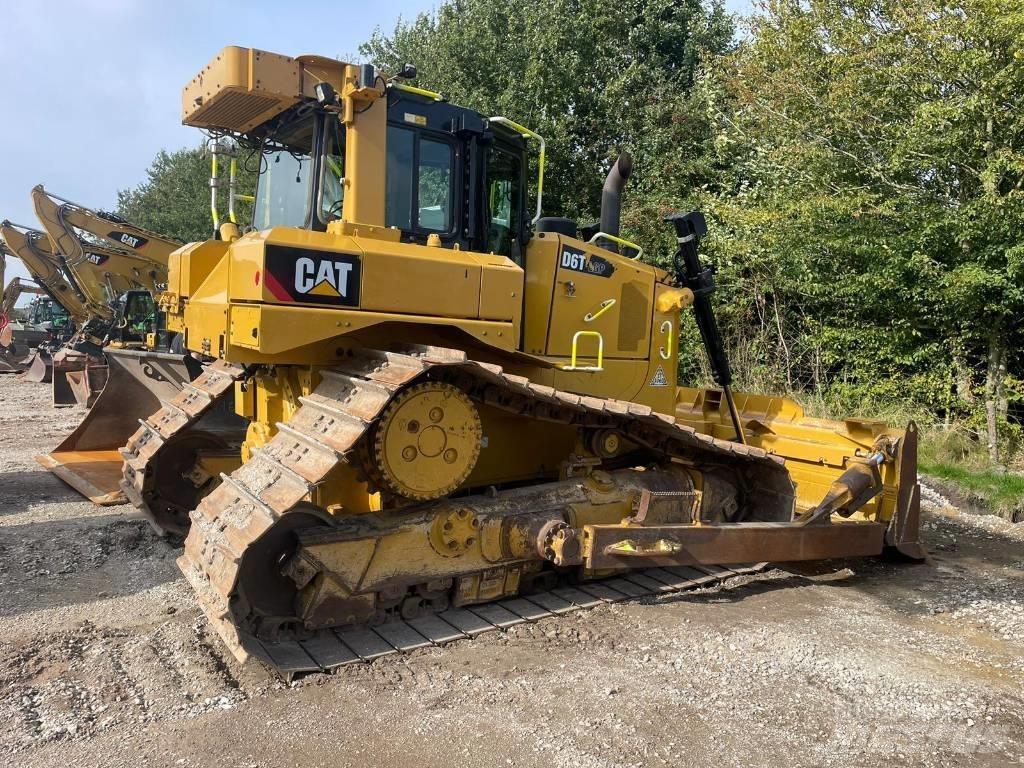 CAT D 6 T LGP D6T Buldožeri guseničari