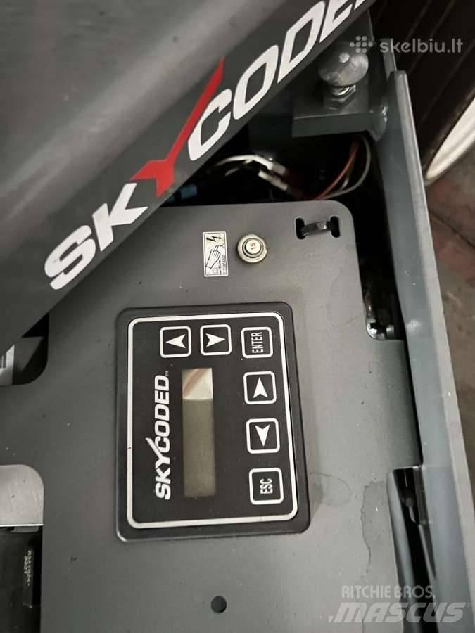 SkyJack SJ4732 Makazaste platforme