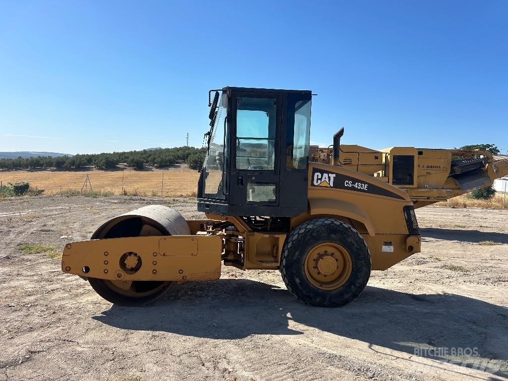 CAT CS 433 E Valjci sa duplim bubnjem