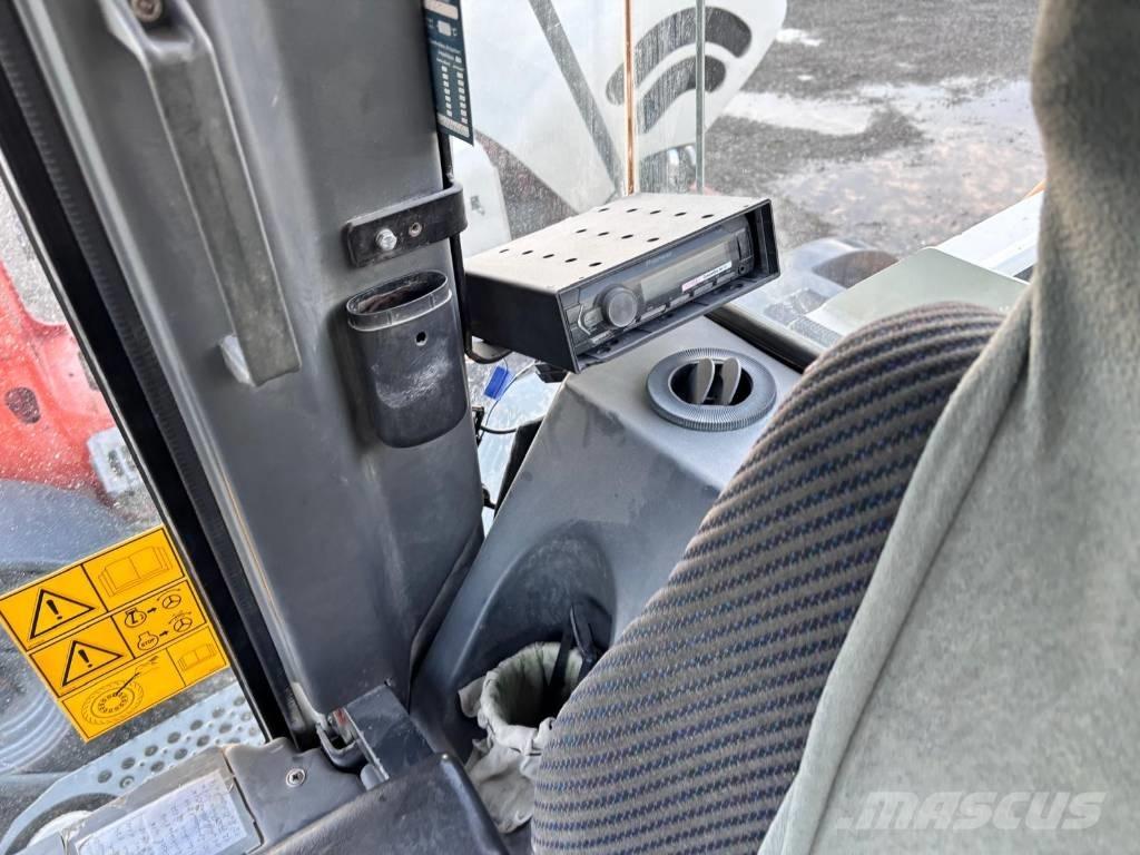 Liebherr L 544 Utovarivači na točkove