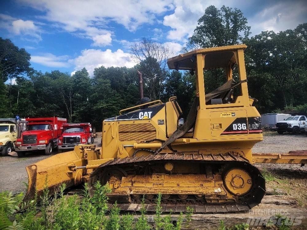 CAT D 3 G LGP Buldožeri guseničari