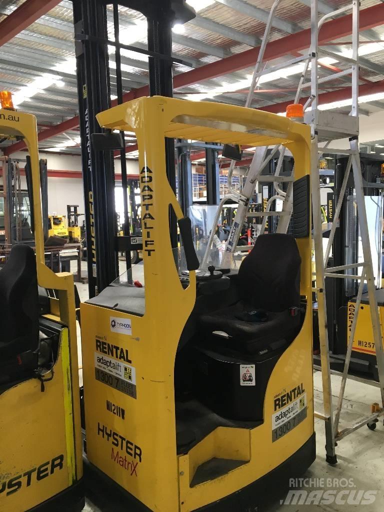 Hyster R1.6 Viljuškari sa pomičnim stupom