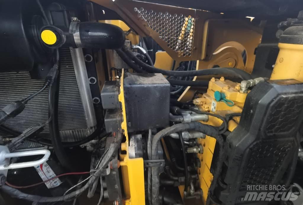 CAT 310 Bageri guseničari