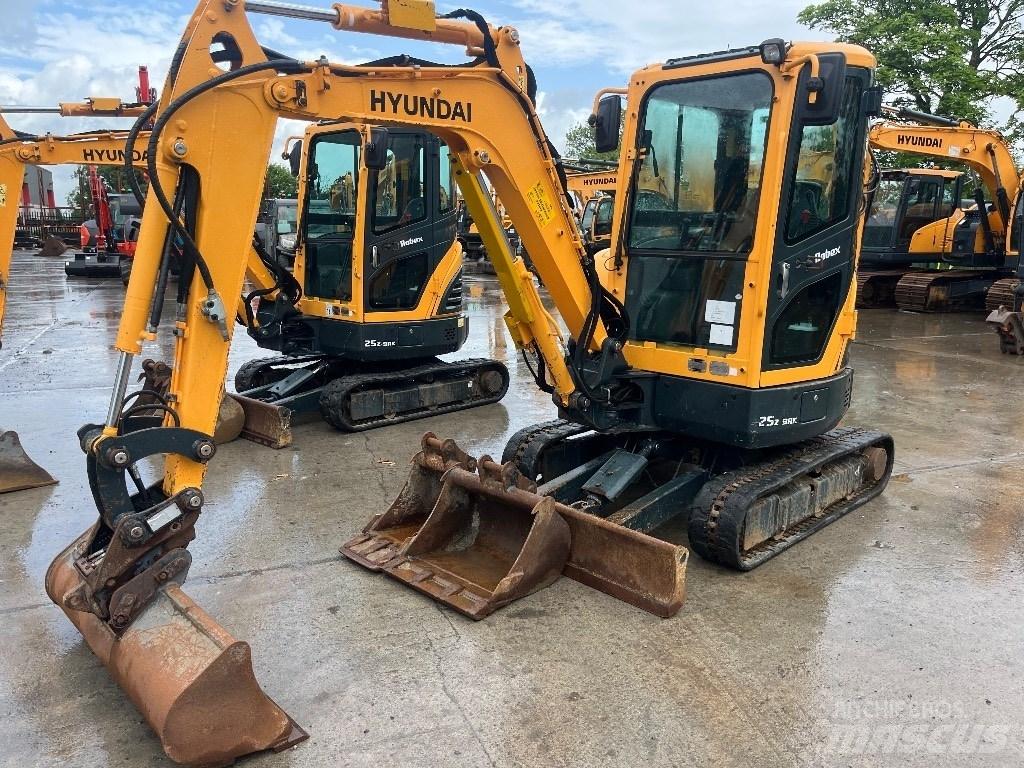 Hyundai R25Z-9 AK Mini bageri < 7t