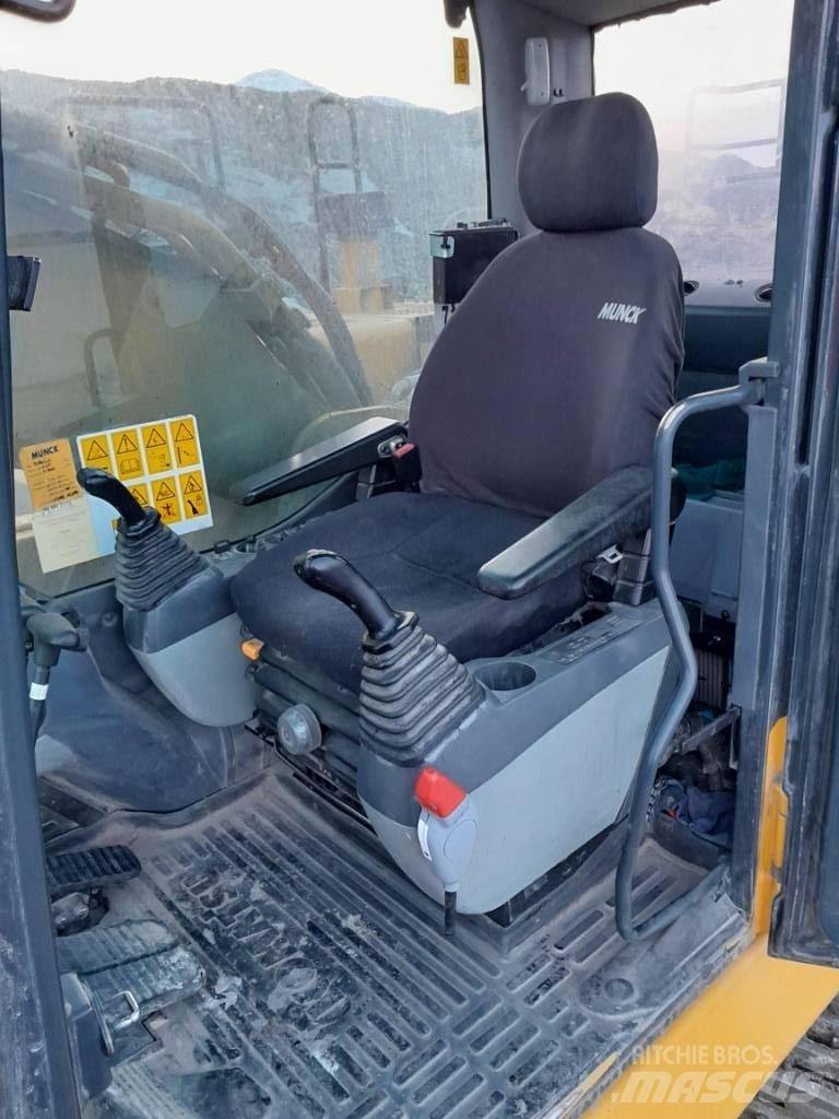 Komatsu PC390LC-8 Bageri guseničari