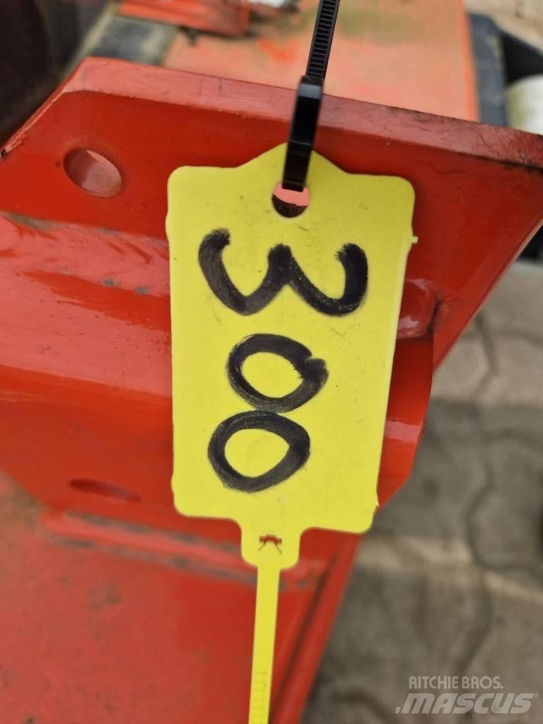Muratori MR 150 Kosilice sa postoljem za vuču