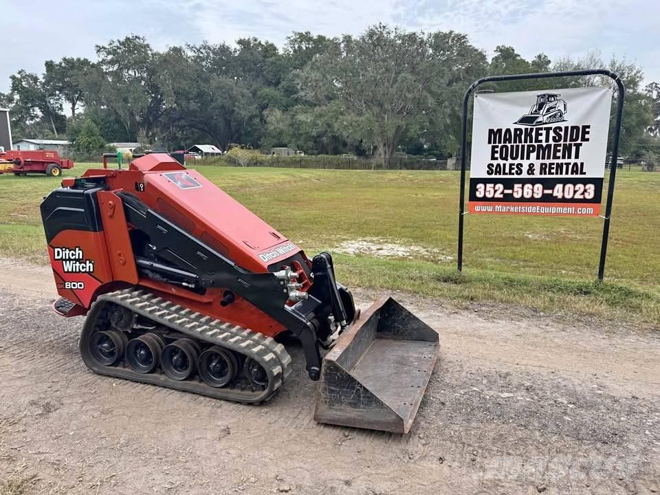 Ditch Witch SK 800 Skid steer mini utovarivači