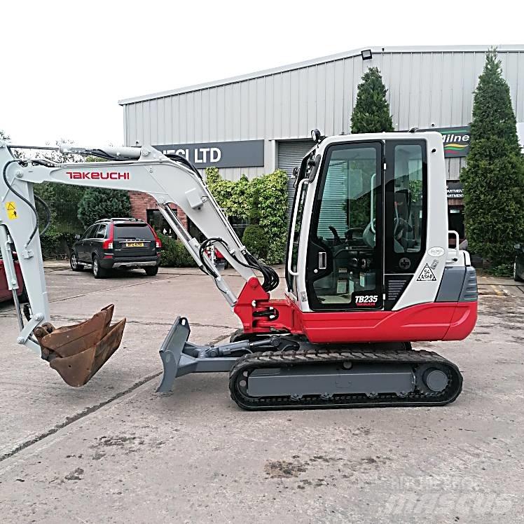 Takeuchi TB235 Mini bageri < 7t