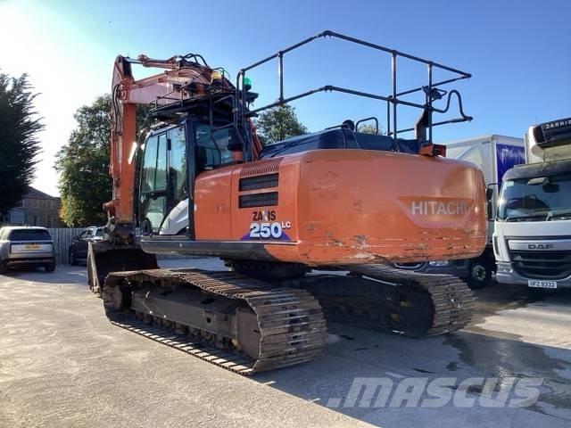 Hitachi ZX 210 LC-6 Bageri guseničari