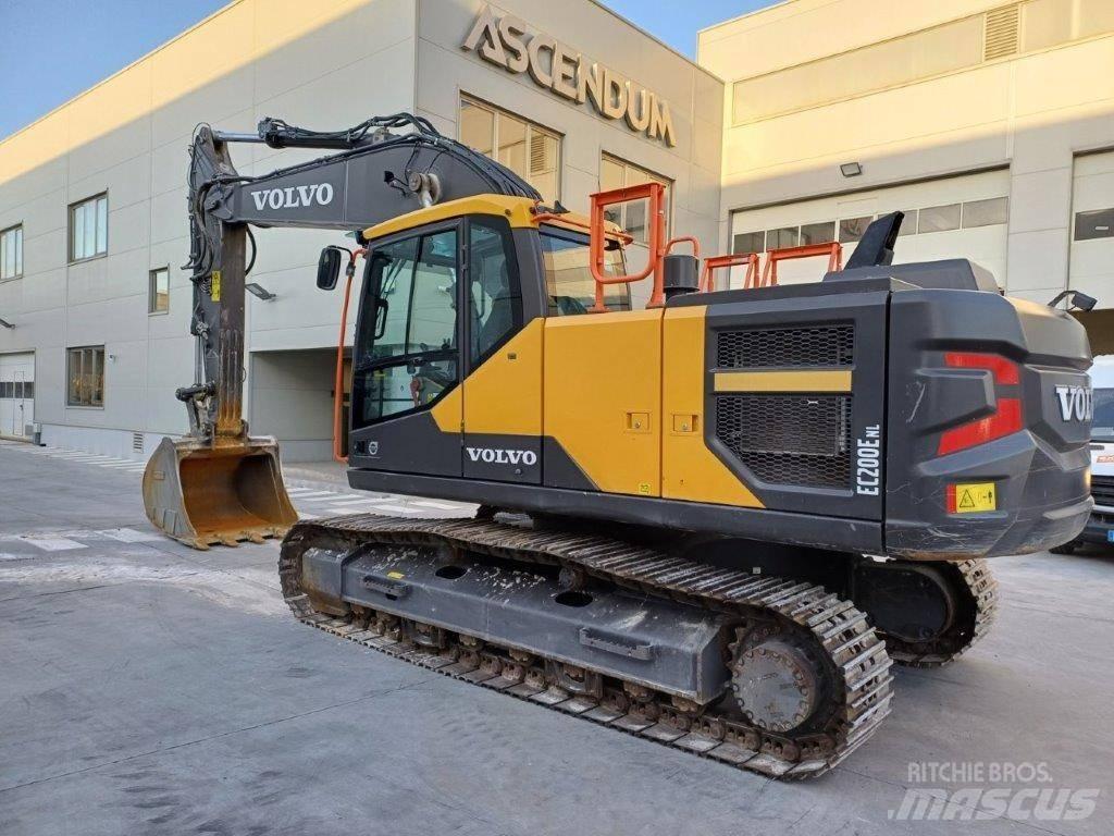 Volvo EC200E NL Bageri guseničari