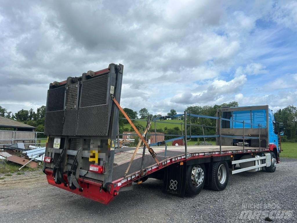 Volvo FM 11 330 Kamioni sa ravan platformom / vitlom