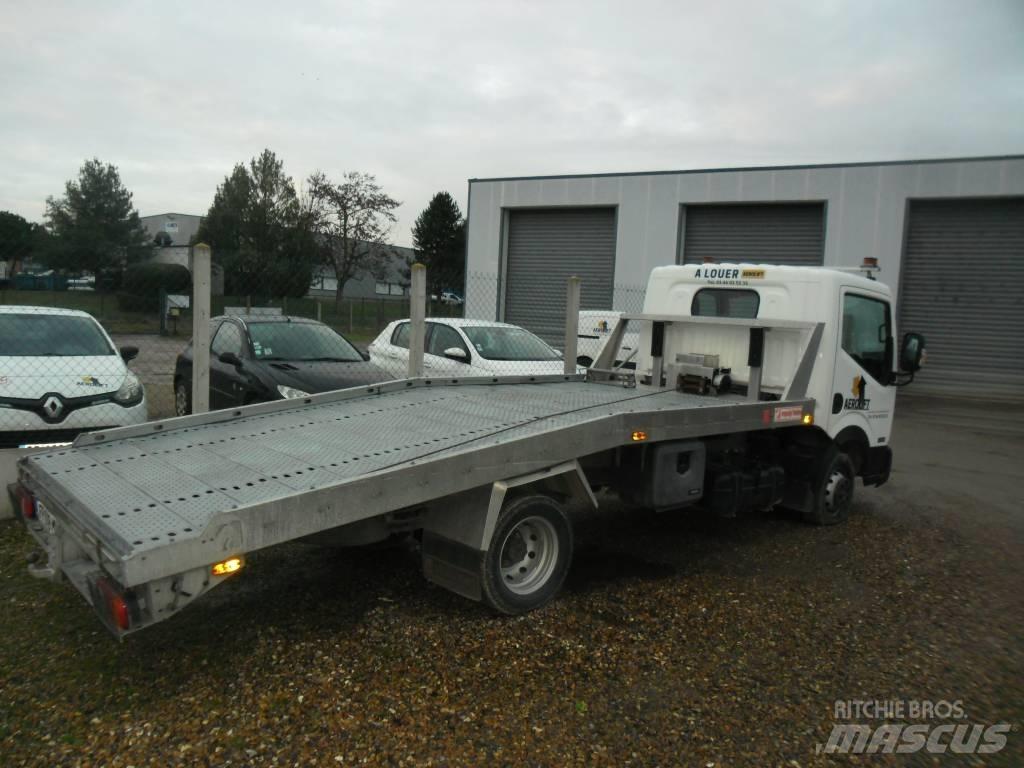Nissan 35.15 Autotransporteri