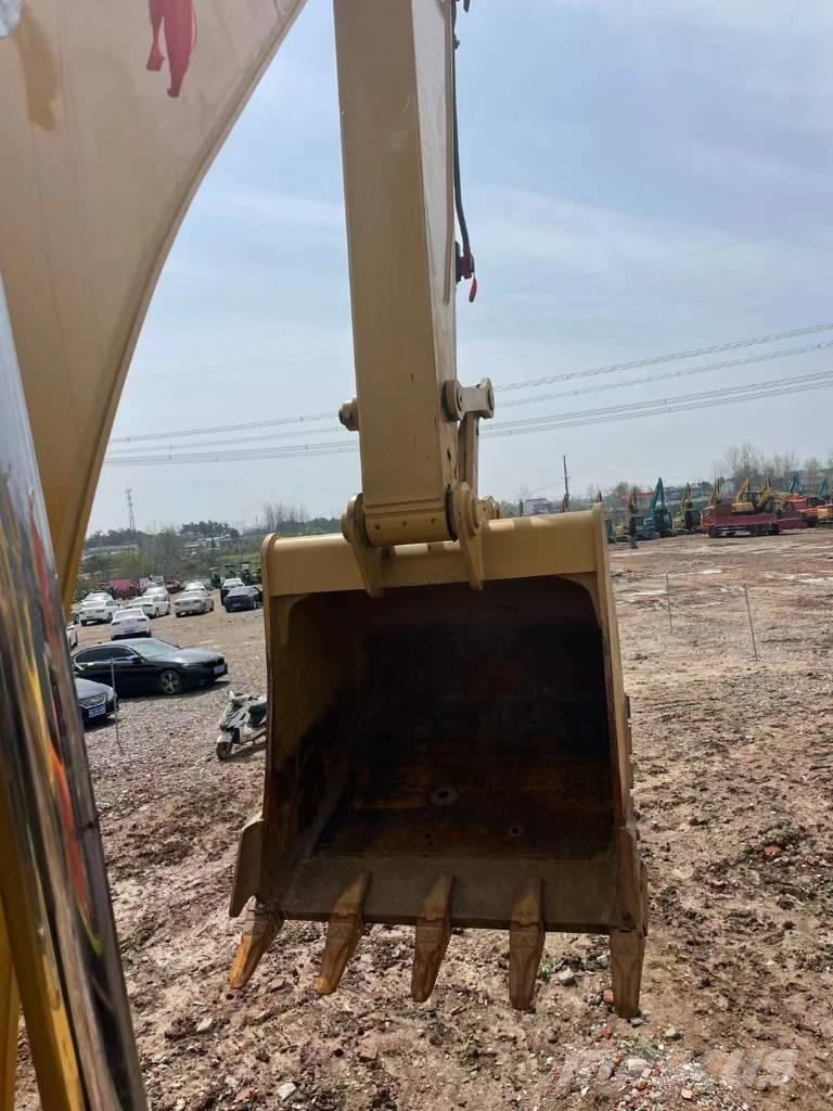 CAT 320D Bageri guseničari